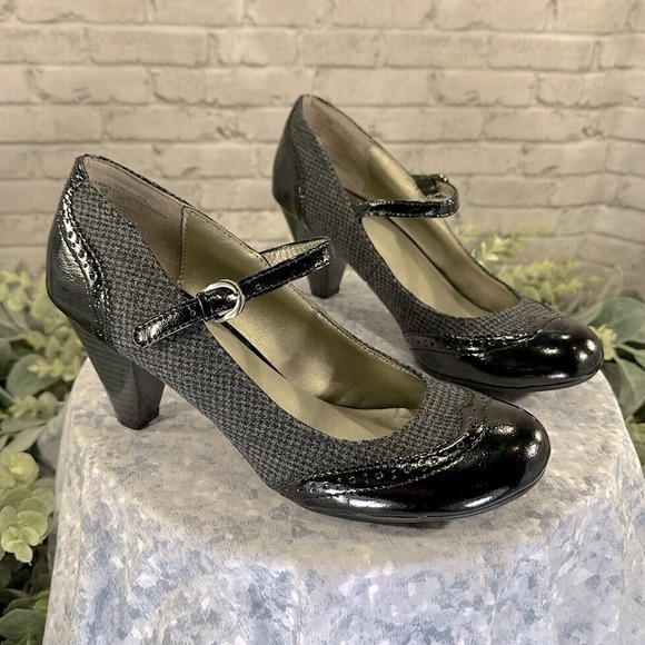 Trend Report Black&Grey Tweed Round Toe Mary Jane Saddle Heels WMS 8M🖤GUC🩶 - Picture 11 of 11